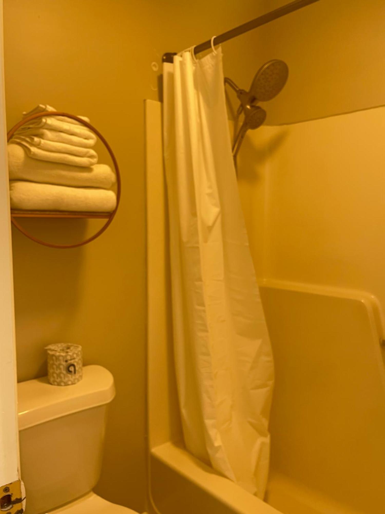 Hotel Lake Anna Glenora Dış mekan fotoğraf